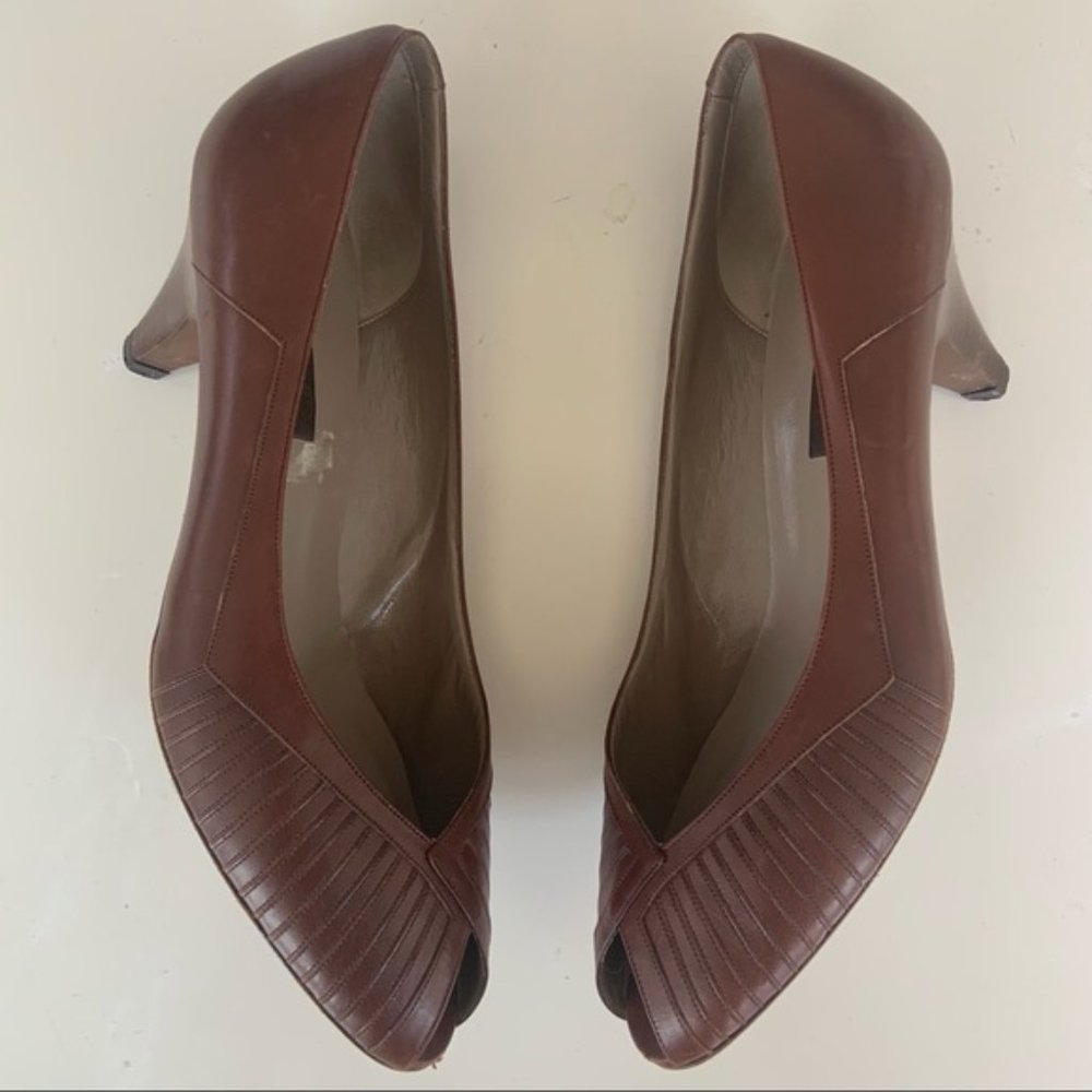 Vintage Sesto Meucci Brown Leather Peep Toe Pumps